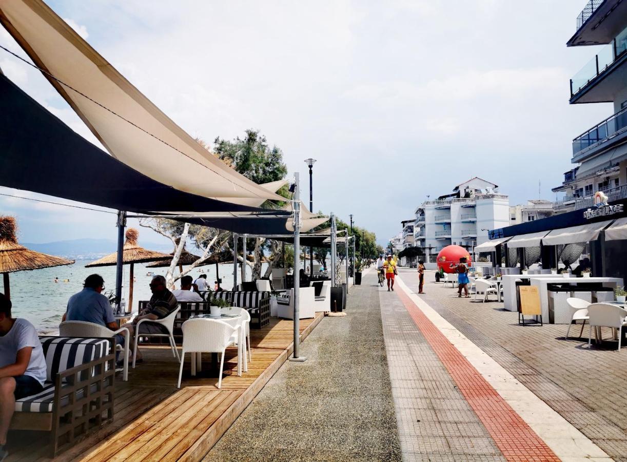 3 Room Apartment By The Beach - Free Parking Peraía 外观 照片